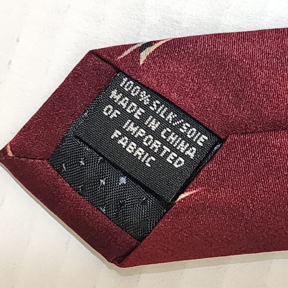 NEO Bill Blass Mens 100% Silk Neck Tie 4"x58.5" Burgundy Red - Picture 4 of 5